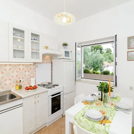 Sumptuous In Private Terrace Daire